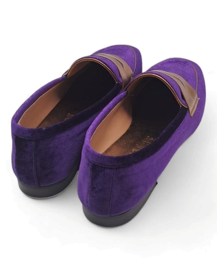 Purple velvet moccasin / bronze laminate