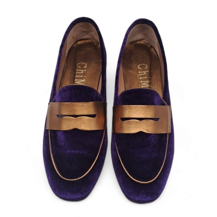 Purple velvet moccasin / bronze laminate