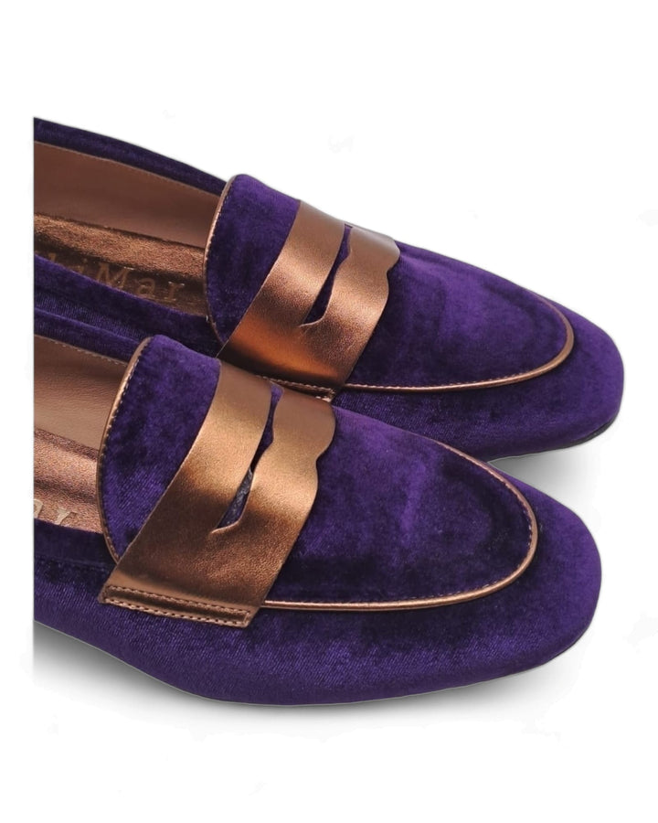 Purple velvet moccasin / bronze laminate