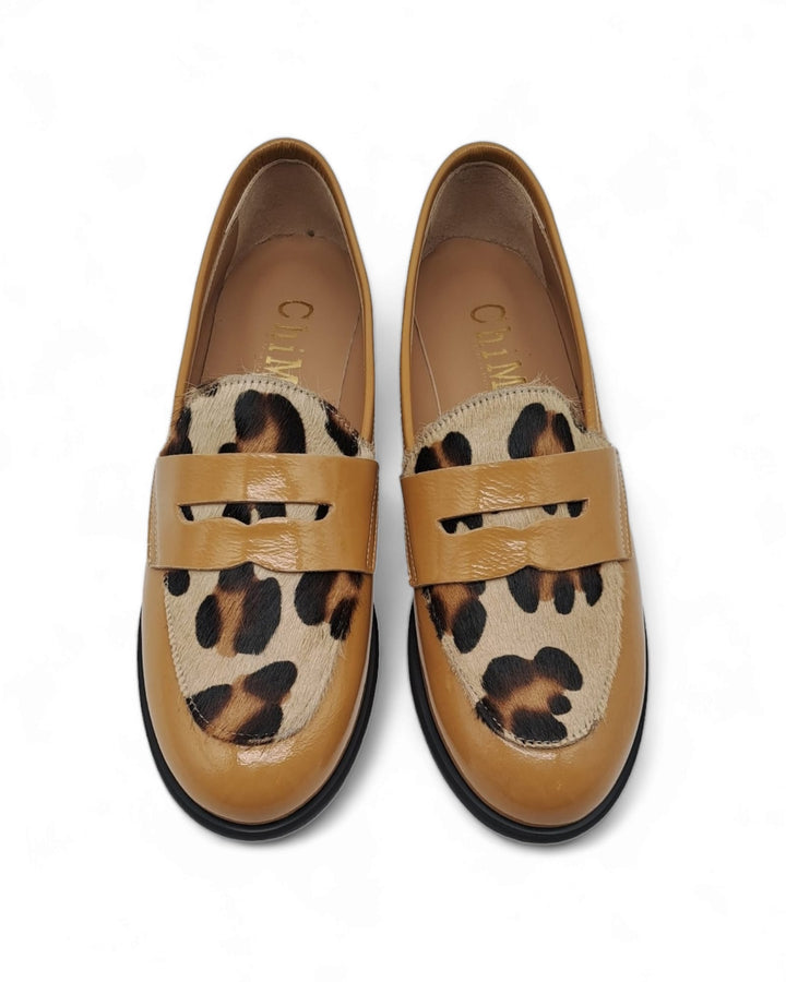 Manal Naplak Moccasin Wood / Spotted Pony