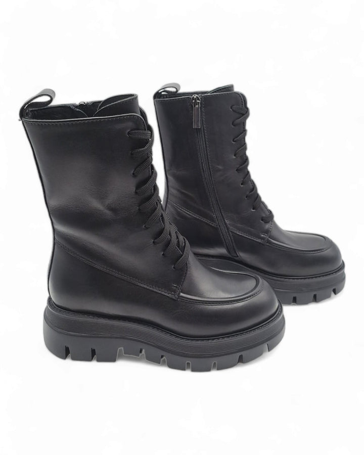 Boots con lacci Vitello Nero