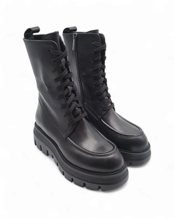 Boots con lacci Vitello Nero