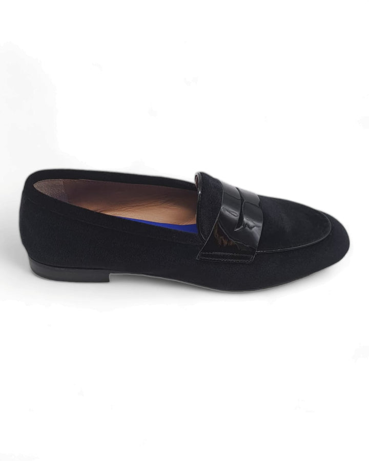 Black Velvet / Black Patent Moccasin