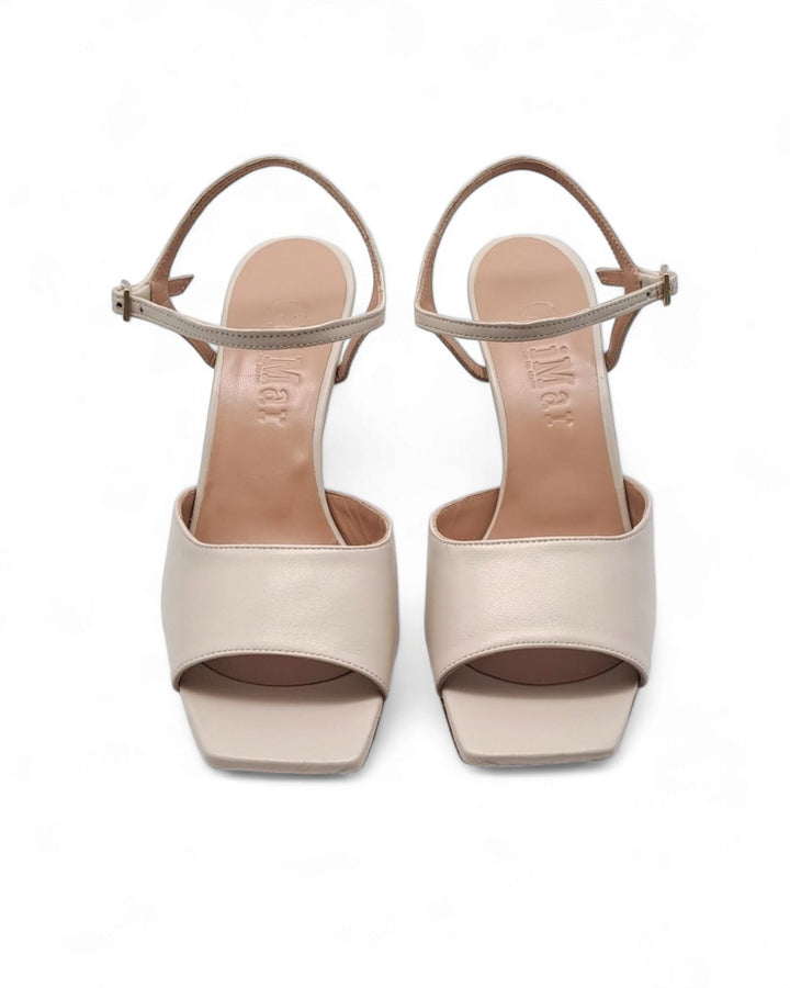 Cloe T. 7.5 Nappa Milk sandal