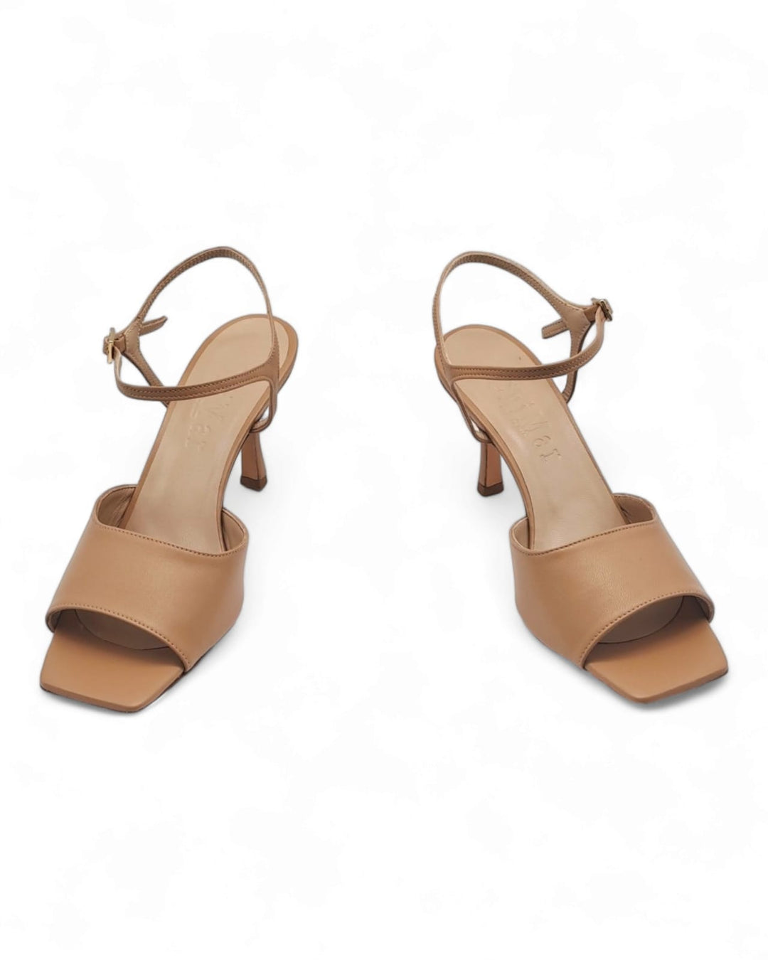 Cloe T. 7.5 Nappa Milk sandal