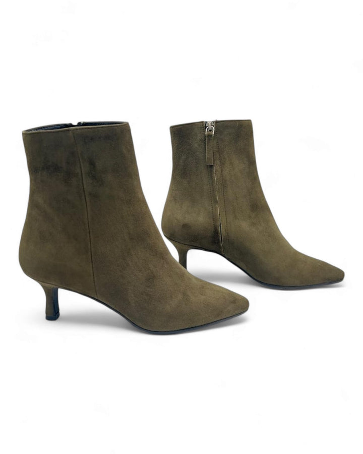 Ilenia Barolo suede ankle boot