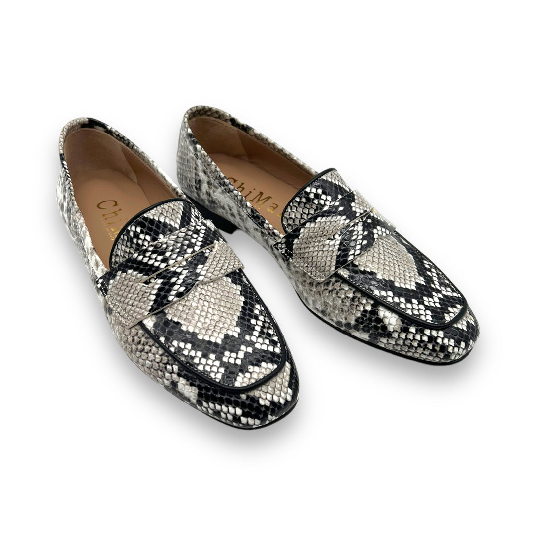 Pit print moccasin. Rock/Black