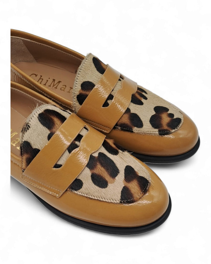 Manal Naplak Moccasin Wood / Spotted Pony