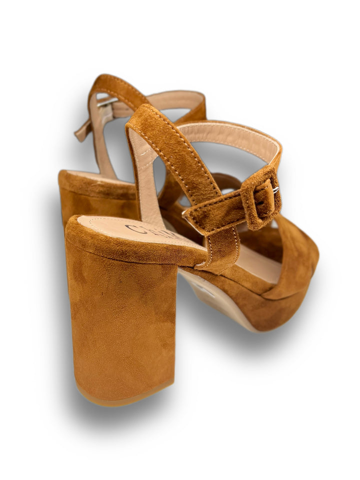 Saddle Suede Plateau Sandal