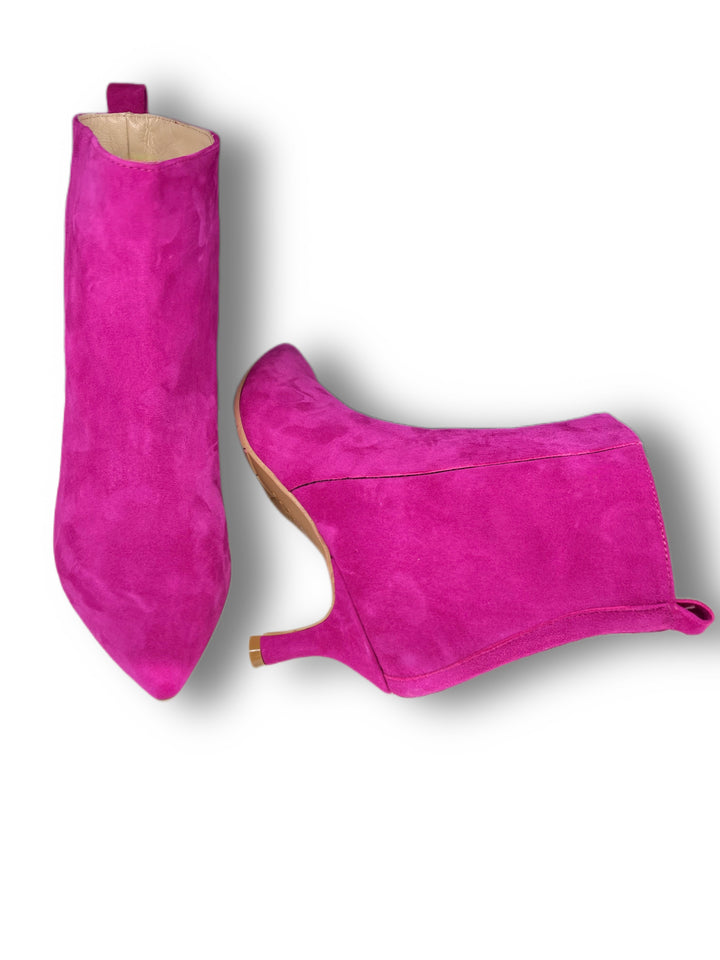 Cyclamen suede ankle boot